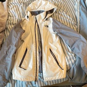 North Face rain coat. Womens XS. Great condition. White and gray.